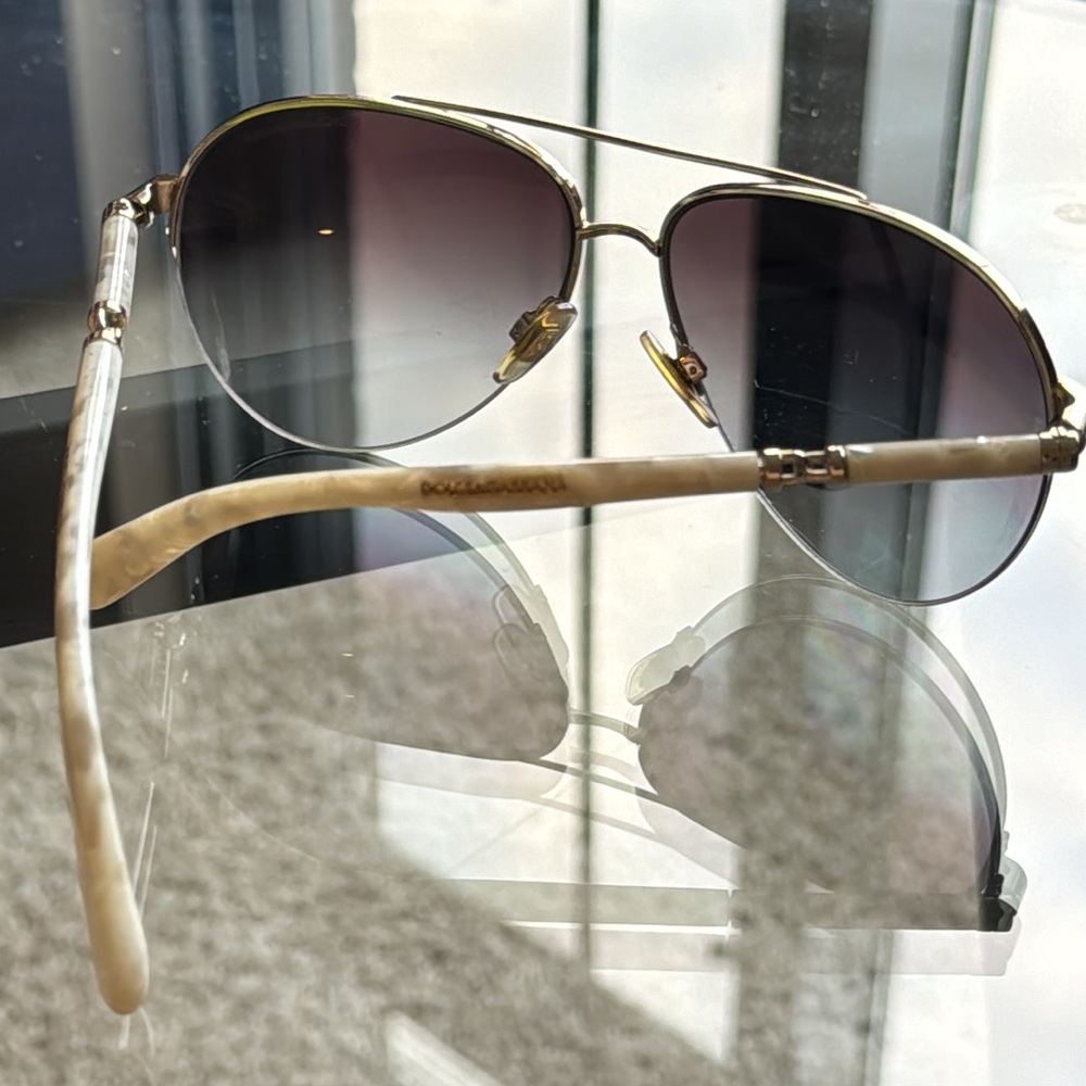 Authentic Dolce & Gabbana Sunglasses - Picture 5 of 7